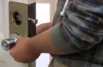 Universal Locksmith Store Boca Raton, FL 561-328-2943 Universal Locksmith Store Boca Raton, FL 561-328-2943 - 12-locks-replace